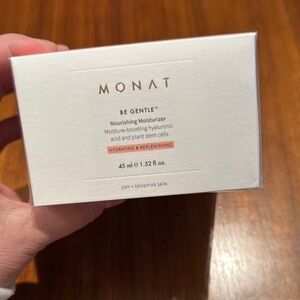 Monat BE GENTLE Nourishing Moisturizer New Sealed in Box